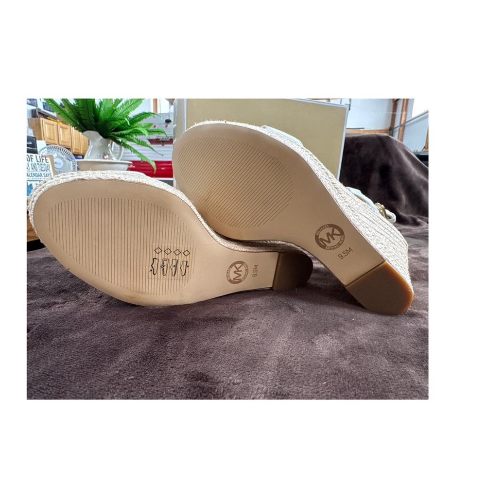 Michael Kors White Wedge Sandals size 9.5 NWT - Picture 7 of 10